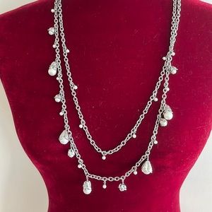 Gorgeous Ann Taylor flower faux pearl drop necklace